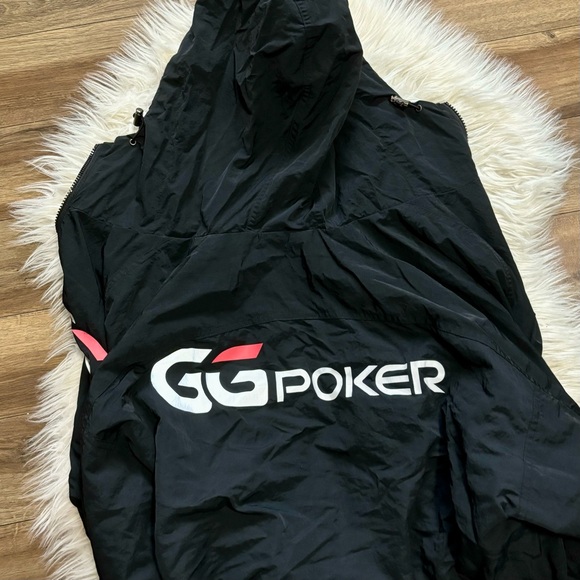 GG X WSOP REFLECTIVE LOGO WINDBREAKER - Picture 2 of 9